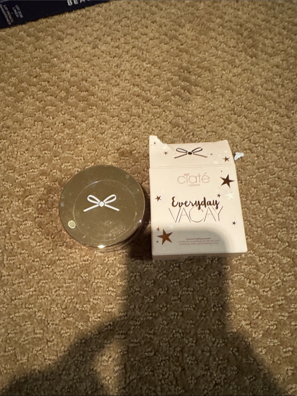 Everyday Vacay Illuminating Powder - Gold